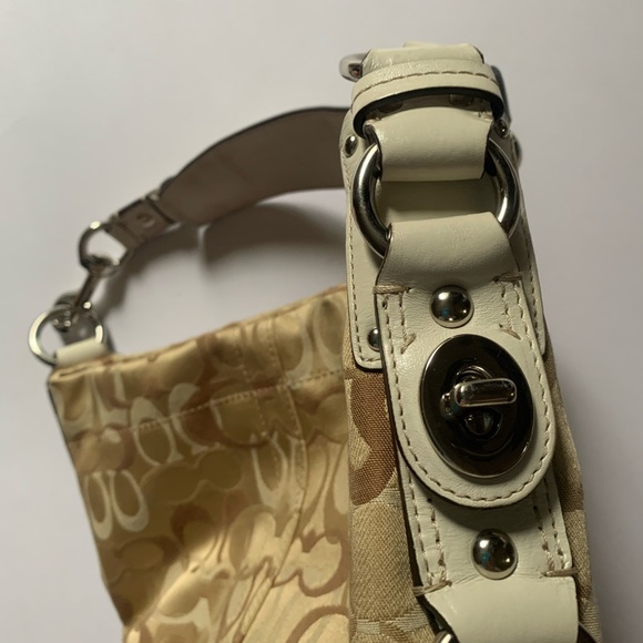 Coach• signature medium Carly bag gold and white - Picture 11 of 14